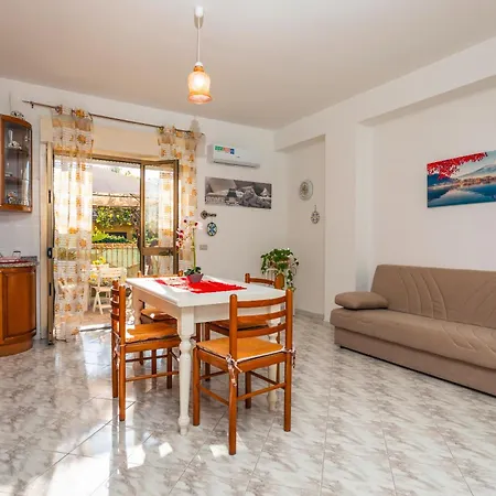 Il Giardino Delle Ninfe Sea 公寓 *