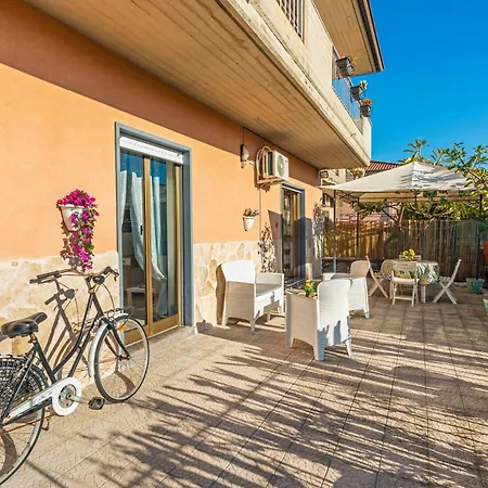 公寓 Il Giardino Delle Ninfe Sea *